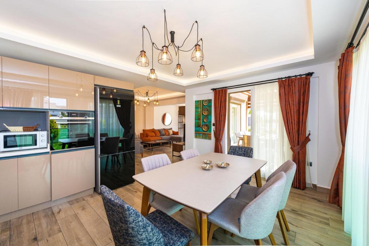 4 Beds, Luxury Holiday Villa In Hisaroenue Oeluedeniz Villa Mia Fethiye Ngoại thất bức ảnh